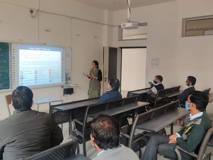 Cyber Security : विशेष सतर्कता जरूरी- डाॅ. भटनागर